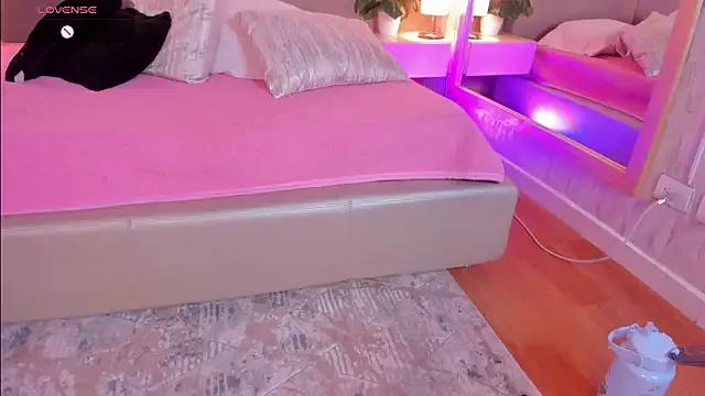 Meloddy_Rose from StripChat is Freechat