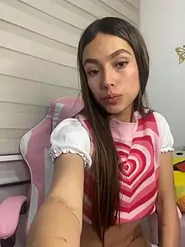 melody_brawns from StripChat is Freechat
