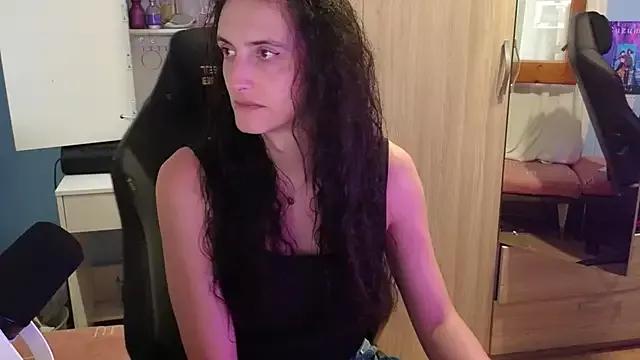 MemiKouki from StripChat