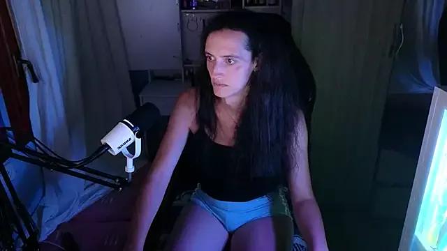 MemiKouki from StripChat