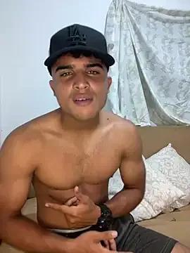 Mentriplex from StripChat is Freechat