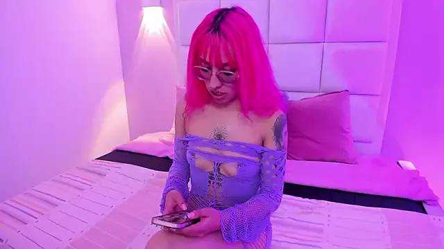 Try our streaming cams variety and talk on a personal level with our adorable girls streamers, showing off their bountiful shapes and dildos.