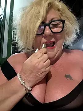 Merilulla from StripChat is Freechat