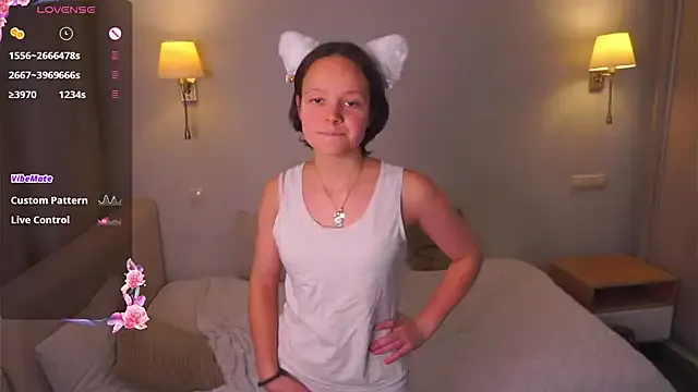 MerriCarros on StripChat 