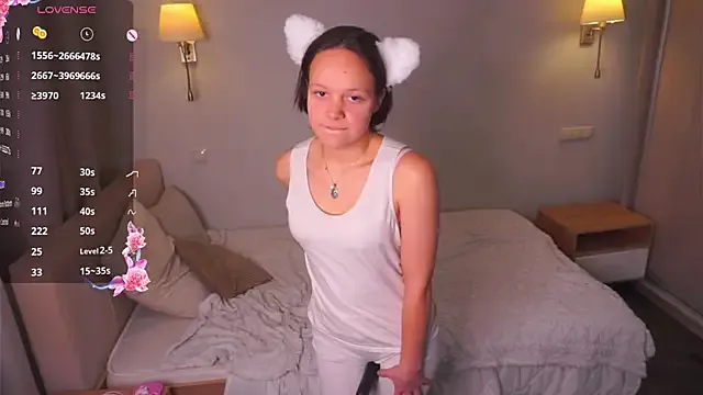 MerriCarros on StripChat 