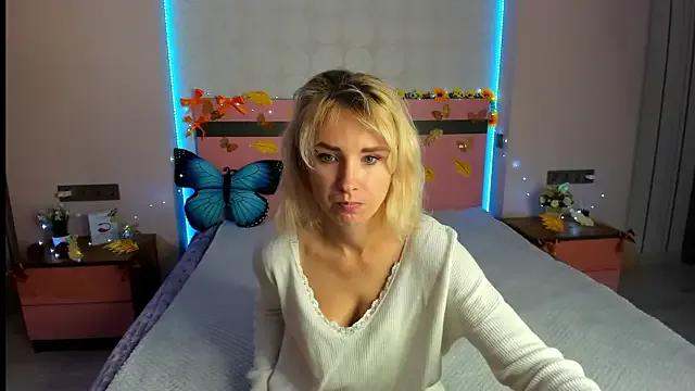 MeryMidnight from StripChat is Freechat