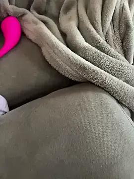 MetLena from StripChat is Freechat