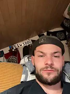 Mexxwell69 from StripChat