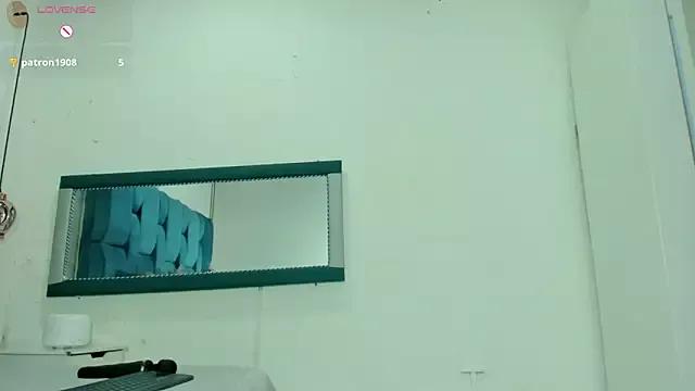 mia__fernandez from StripChat is Freechat
