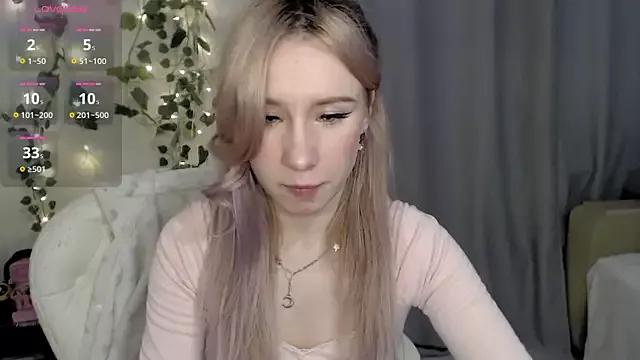 Try our streaming cams variety and talk on a personal level with our adorable girls streamers, showing off their bountiful shapes and dildos.