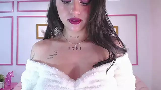 mia_ponce_a from StripChat is Freechat