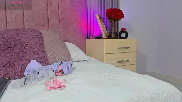 Mia_princes18 from StripChat is Freechat