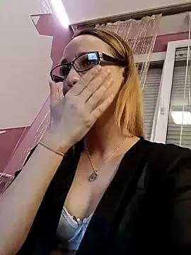 Mia_RainX from StripChat is Freechat