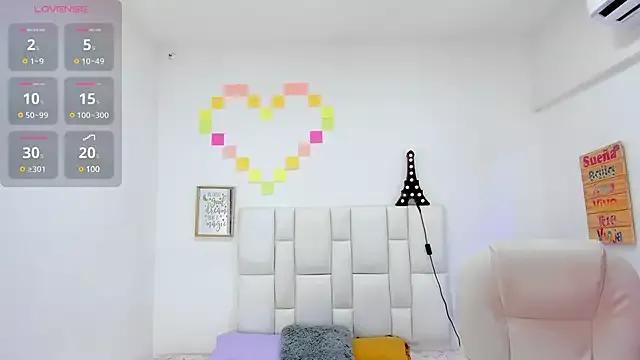 Try our streaming cams variety and talk on a personal level with our adorable girls streamers, showing off their bountiful shapes and dildos.