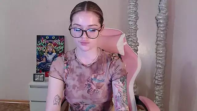miaacatt from StripChat