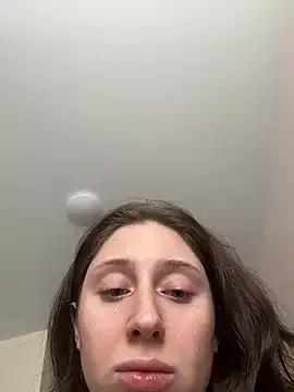 MiaaLoveeee from StripChat