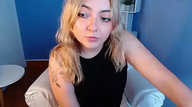 miaawild from StripChat