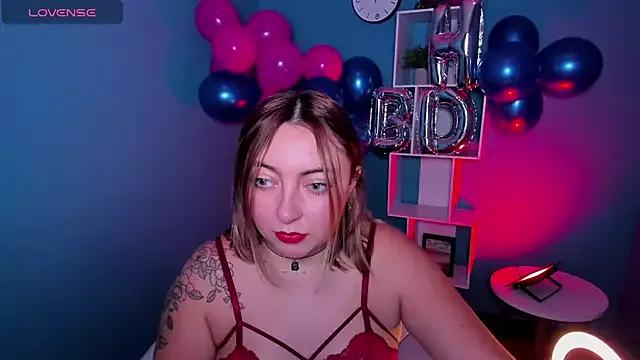 miaawild from StripChat