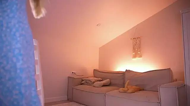 Miablueye from StripChat is Freechat