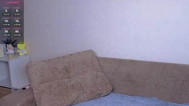 Miacuteeee from StripChat