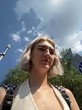 MiaInAir from StripChat
