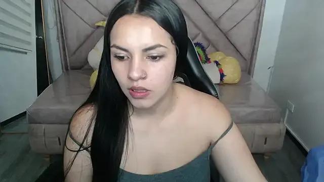 Mialover_v from StripChat is Freechat