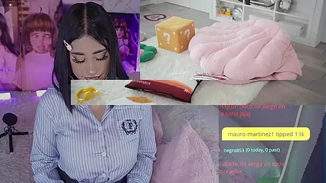 MiaMammie from StripChat