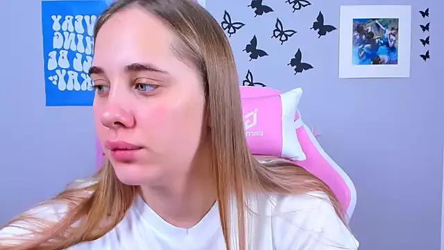 MiaMilas from StripChat
