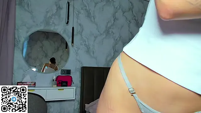 miamiumiu on StripChat 