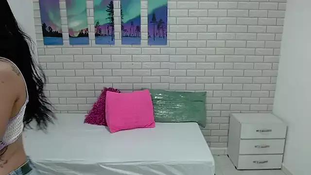 MiaSharlott from StripChat is Freechat
