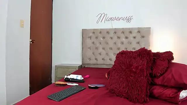 MiaVenuss_1 from StripChat is Freechat