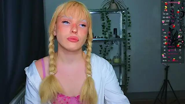 Try our streaming cams variety and talk on a personal level with our adorable girls streamers, showing off their bountiful shapes and dildos.