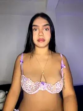 Michelle_johnson_ from StripChat is Freechat
