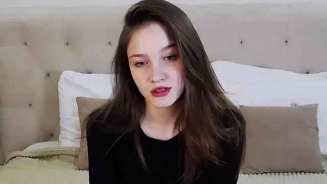 MichelleRoux from StripChat is Freechat