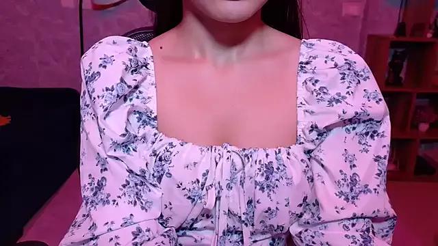 MidnightFlame from StripChat is Freechat