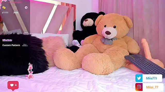 Miia77_ from StripChat