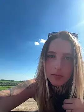 Miia_Lynn from StripChat