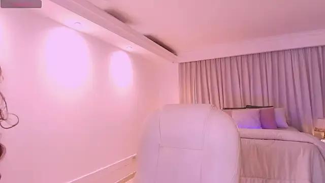 miiaa_evans from StripChat