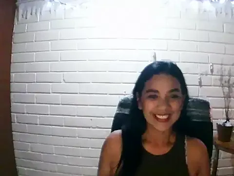 MiiaVelasquez from StripChat is Freechat