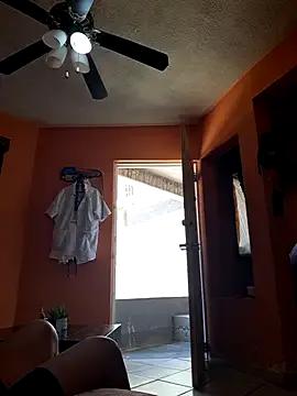 Miicheele32 from StripChat