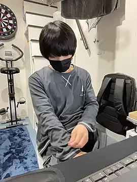 mikan_kun_st from StripChat is Freechat