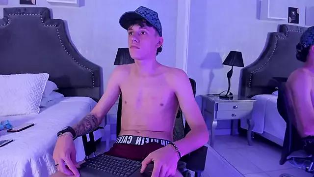 mikebenefleck_1 from StripChat is Freechat