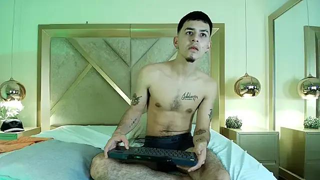 MikeMyllers from StripChat