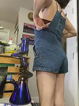 mikittyy from StripChat
