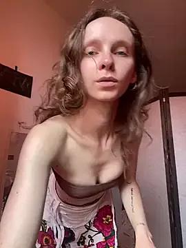 MikkyMoony from StripChat