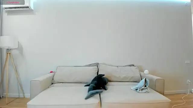 Try our streaming cams variety and talk on a personal level with our adorable girls streamers, showing off their bountiful shapes and dildos.