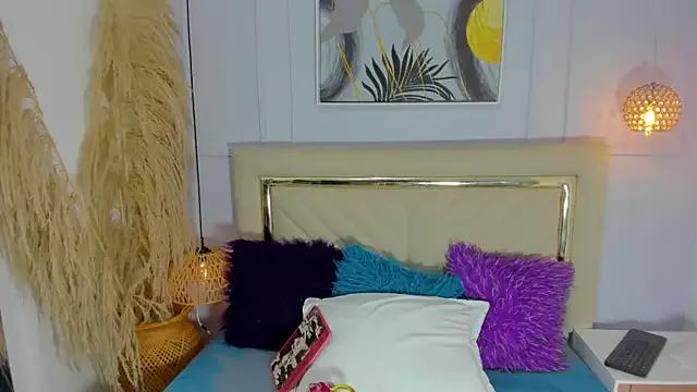 Mila_25_ from StripChat is Freechat