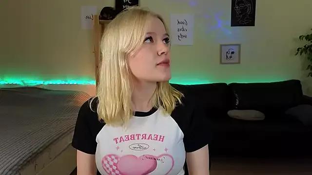 Try our streaming cams variety and talk on a personal level with our adorable girls streamers, showing off their bountiful shapes and dildos.