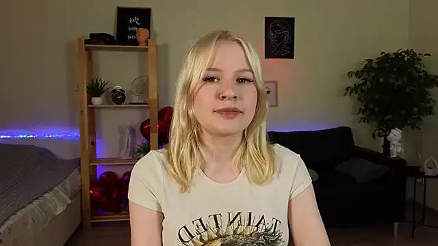 Try our streaming cams variety and talk on a personal level with our adorable girls streamers, showing off their bountiful shapes and dildos.