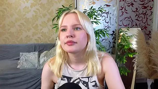 Try our streaming cams variety and talk on a personal level with our adorable girls streamers, showing off their bountiful shapes and dildos.